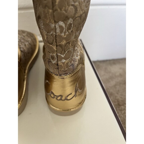 New In Box Coach Nikole Gold Metallic Roll Down 9M Shearling Logo Lined Boots - Picture 8 of 12